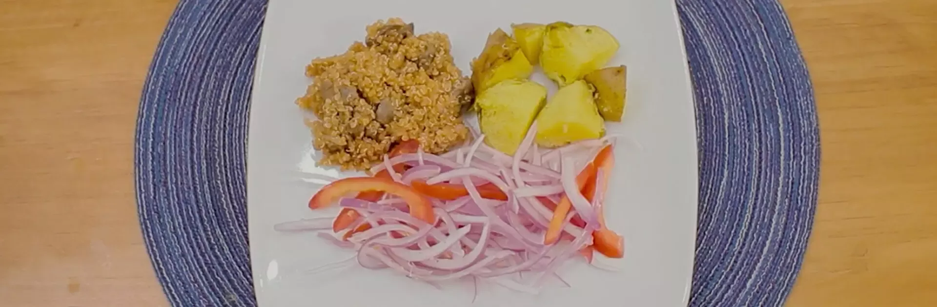Pepián de quinua con hígado de pollo