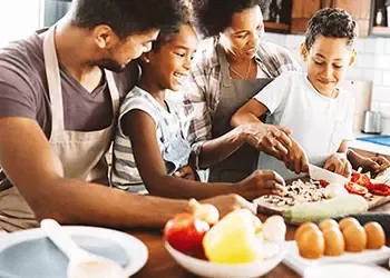 Todos en la cocina